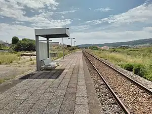 Abrigo do apeadeiro de Cela, em Maio de 2018