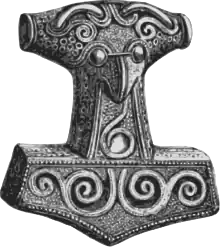Desenho de um pingente de Mjönil, o martelo de Thor, encontrado em 1877 em Skåne, na Suécia.