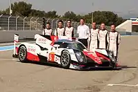 Toyota TS050 Hybrid nº5 e pilotos no circuito Paul Ricard.