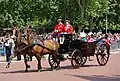 O Landau 'Balmoral' transmitindo a Condessa de Wessex e outros de Trooping the Colour, 2018.