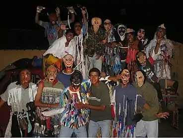 Turma de caretas. Ano: 2006. Palestina, Orós.