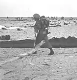 Um paraquedista do exército de Israel, em 1956.