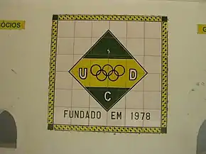 Logo do Uniao Desportiva Caranguejeira na entrada do estádio