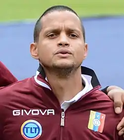 Roberto Rosales