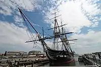 USS Constitution em doca seca para obras de restauração em 2016