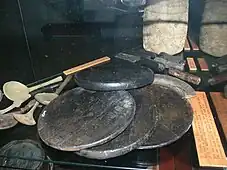 Pratos e colheres do navio