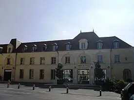 O hôtel de ville.