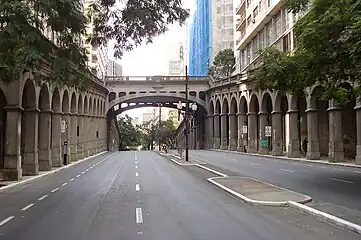 O Viaduto Otávio Rocha transpõe a Avenida Borges de Medeiros no Centro de Porto Alegre, no  Rio Grande do Sul.