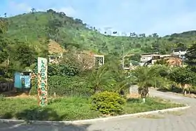 Lagoa do Pau às margens da BR-381