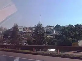 Vista parcial da cidade a partir da Rodovia Fernão Dias