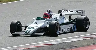 A Williams FW08 foi o modelo conquistou o titulo de pilotos com Keke Rosberg.
