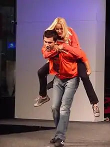 Definição 1: De cavalinho.